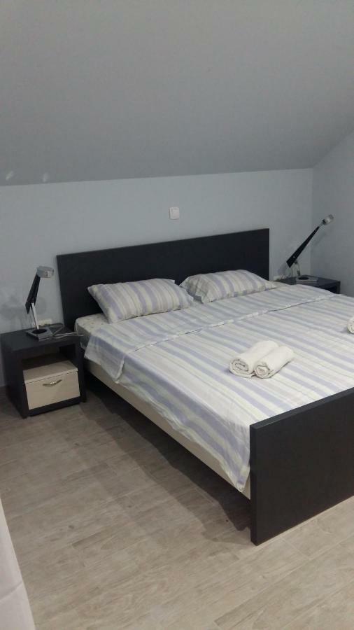Apartments Sovran Vila Marija Prčanj Exterior foto