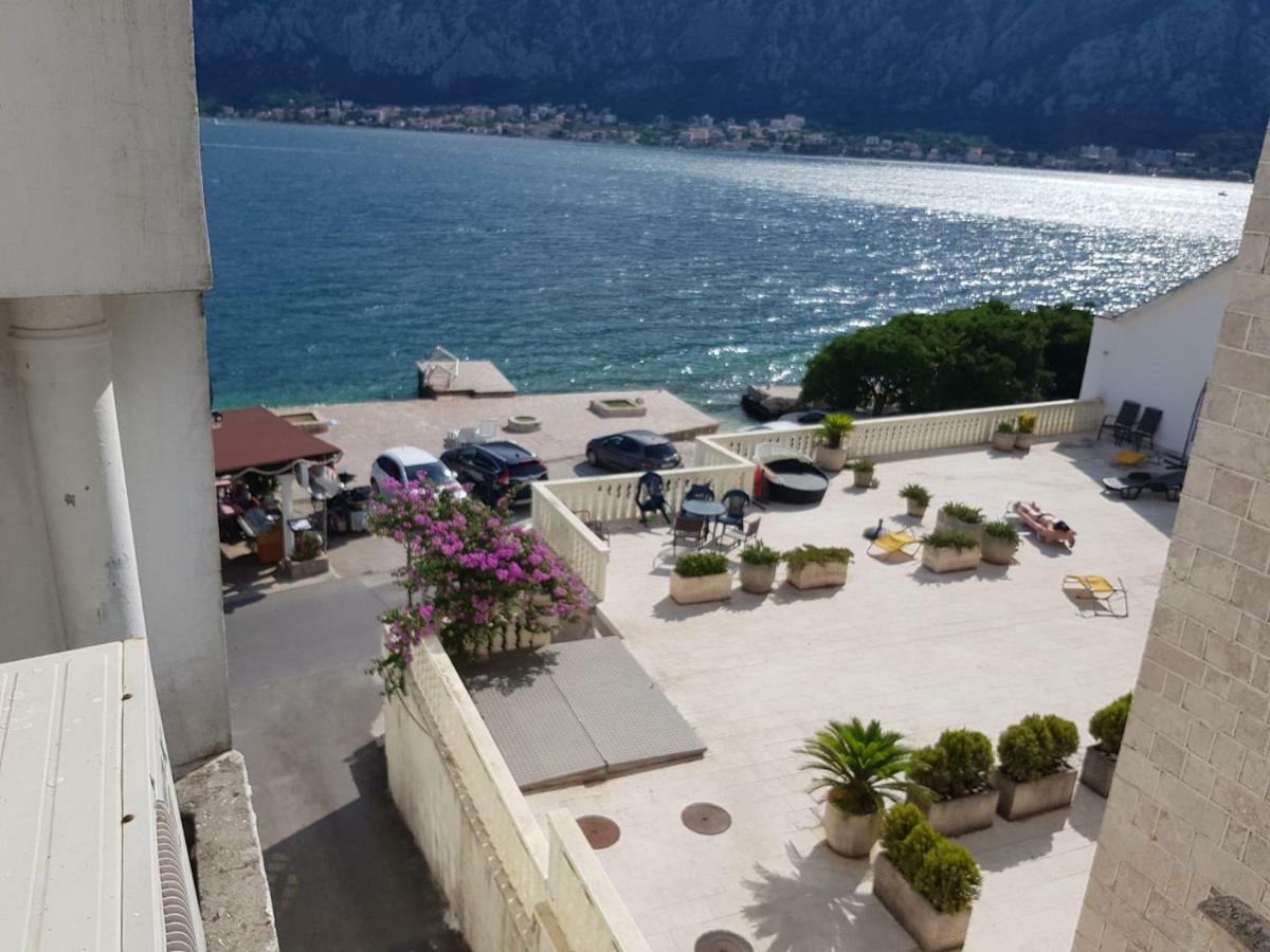 Apartments Sovran Vila Marija Prčanj Exterior foto